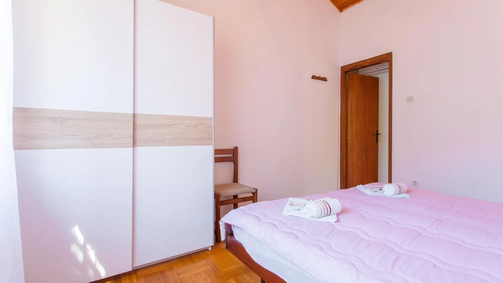 Dada Holiday Home Merag