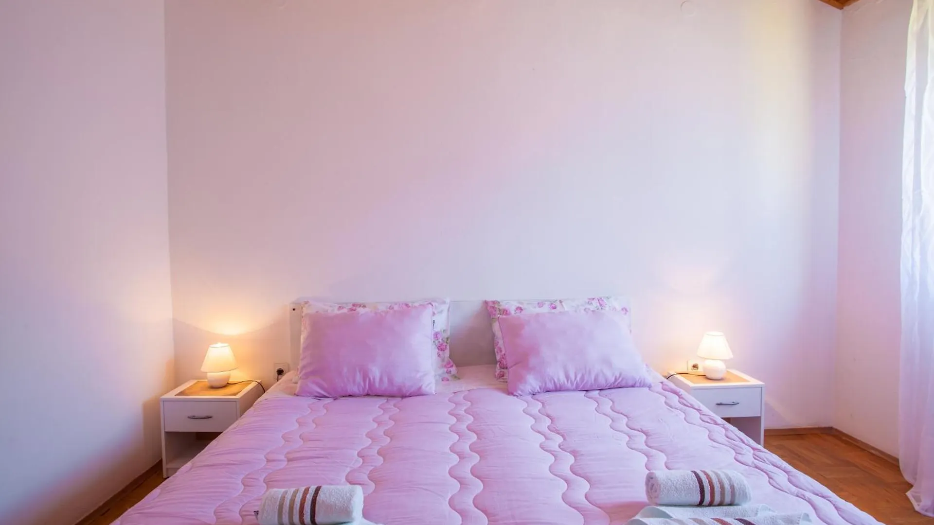Dada Holiday Home Merag Croatia